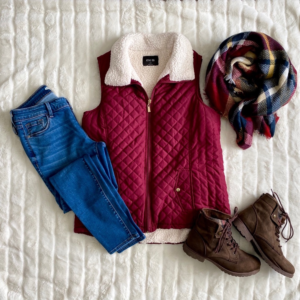 Quilted Sherpa Lined Vest, size Large